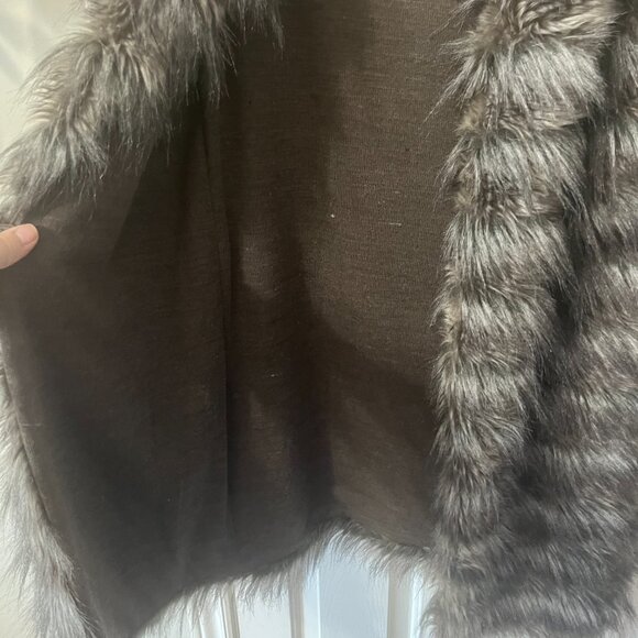 Zara Knitwear Faux Fur Vest Long Feathery Grey Black Women's Medium - Picture 4 of 9